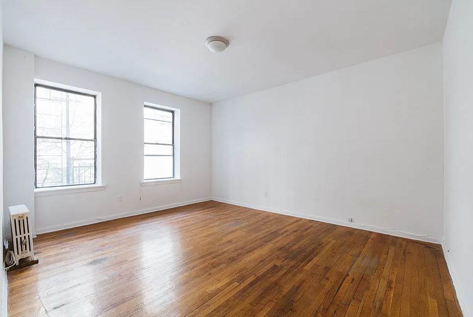 1st image of 204 W 81st St APT 22