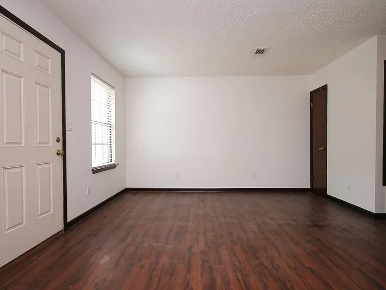 1455 Acorn Ln #F — Photo 4