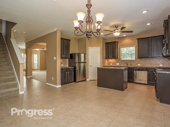 5th image of 28907 Hidden Lake Ct W