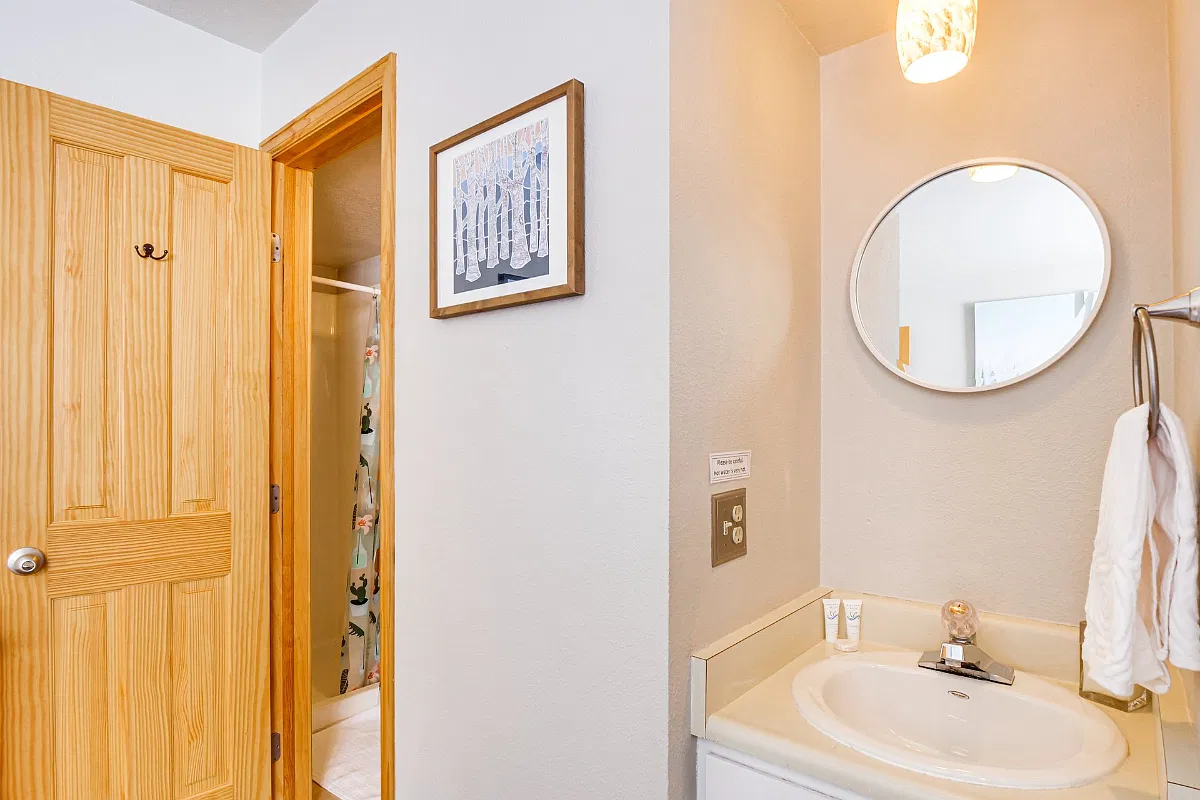 9849 Ryan Gulch Rd — Photo 3