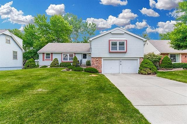 1st image of 9819 Connell Dr