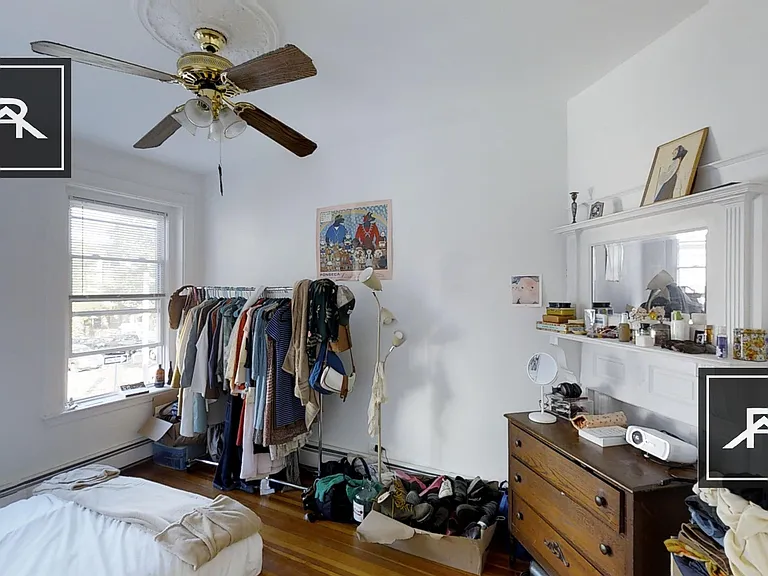 202 Harvard St #2 — Photo 4