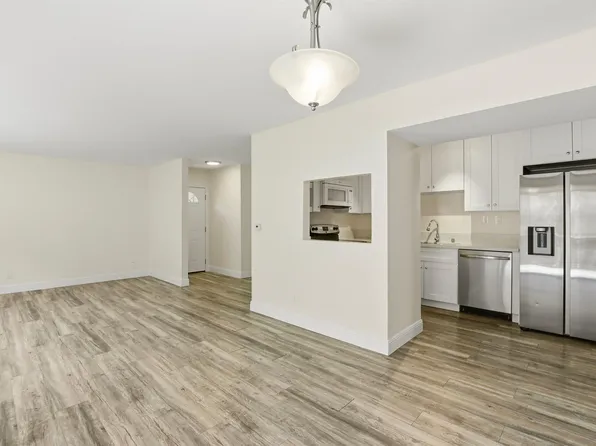 6811 Alvarado Rd Unit 24, San Diego, CA 92120