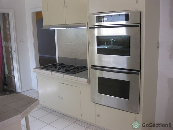 2nd image of 4822 Ventura Ln
