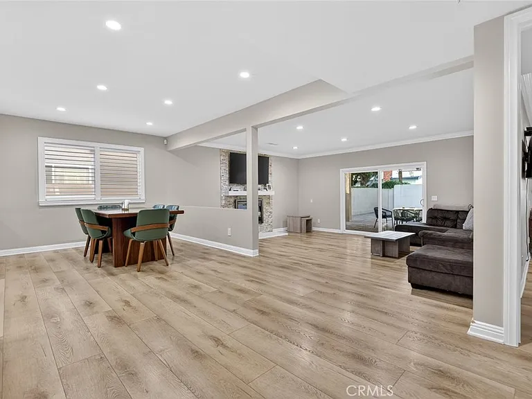 16751 Londelius St — Photo 7