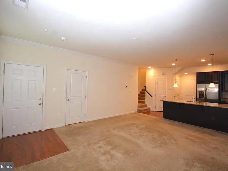5942 Leben Dr — Photo 8