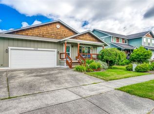 1099 Homestead Dr, Burlington, WA 98233