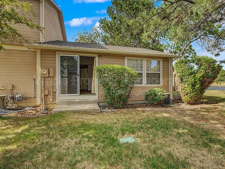 1504 S Ouray Cir #A — Photo 14