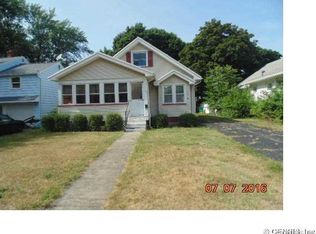 204 Brandon Rd, Rochester, NY 14622