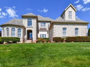 7372 Henson Forest Dr, Summerfield, NC 27358