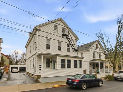 27 Dean Ave, Newport, RI, 02840