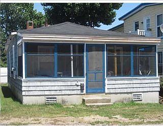 1st image of 4 W Old Orchard Ave