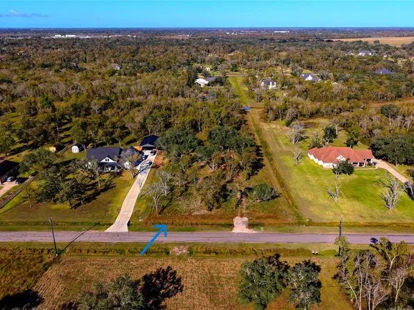 32002 Amberjack Dr, Richwood, TX 77515