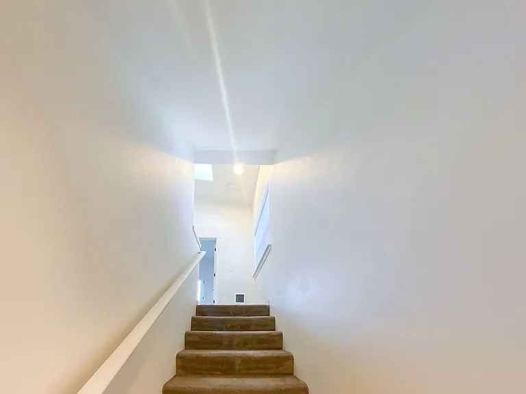 7924 SE Milwaukie Ave — Photo 8