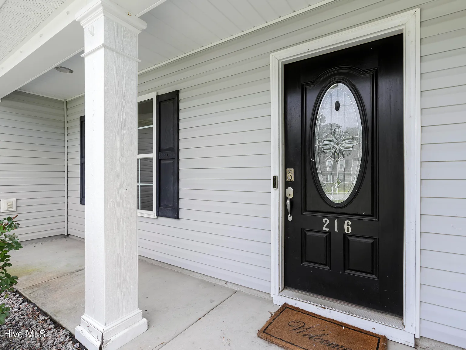 3 bed, 2.0 bath, $1,900 — Photo 4