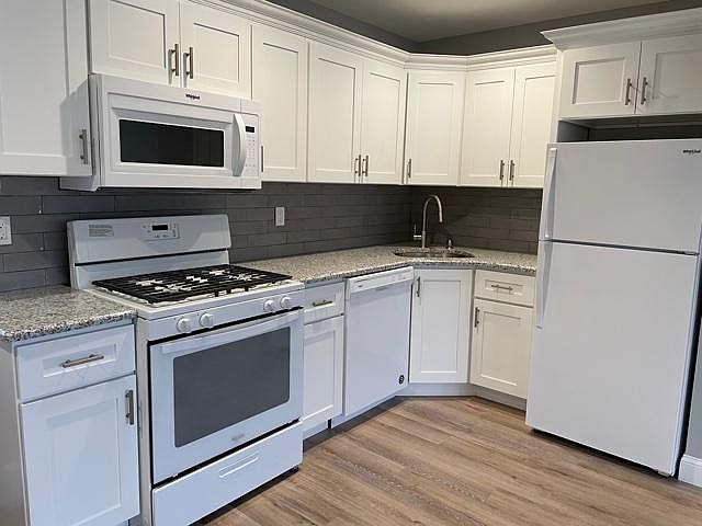1st image of 47 Samantha Dr #1