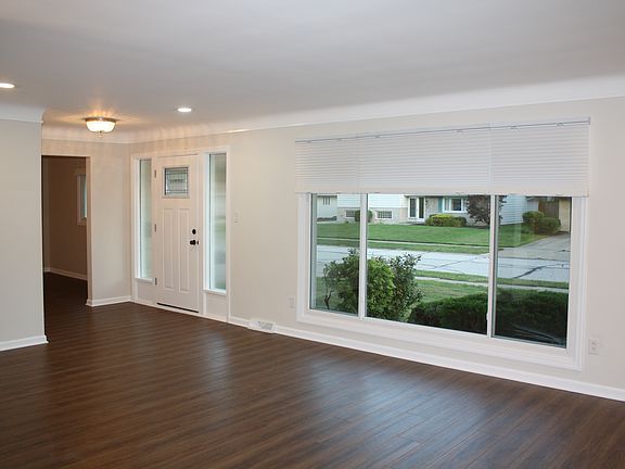 4th image of 6597 Vallevista Dr