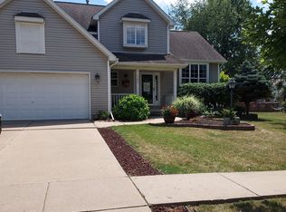 140 E Kathy Cir S, Linden, MI