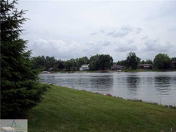 2nd image of Scenic Lake Drive