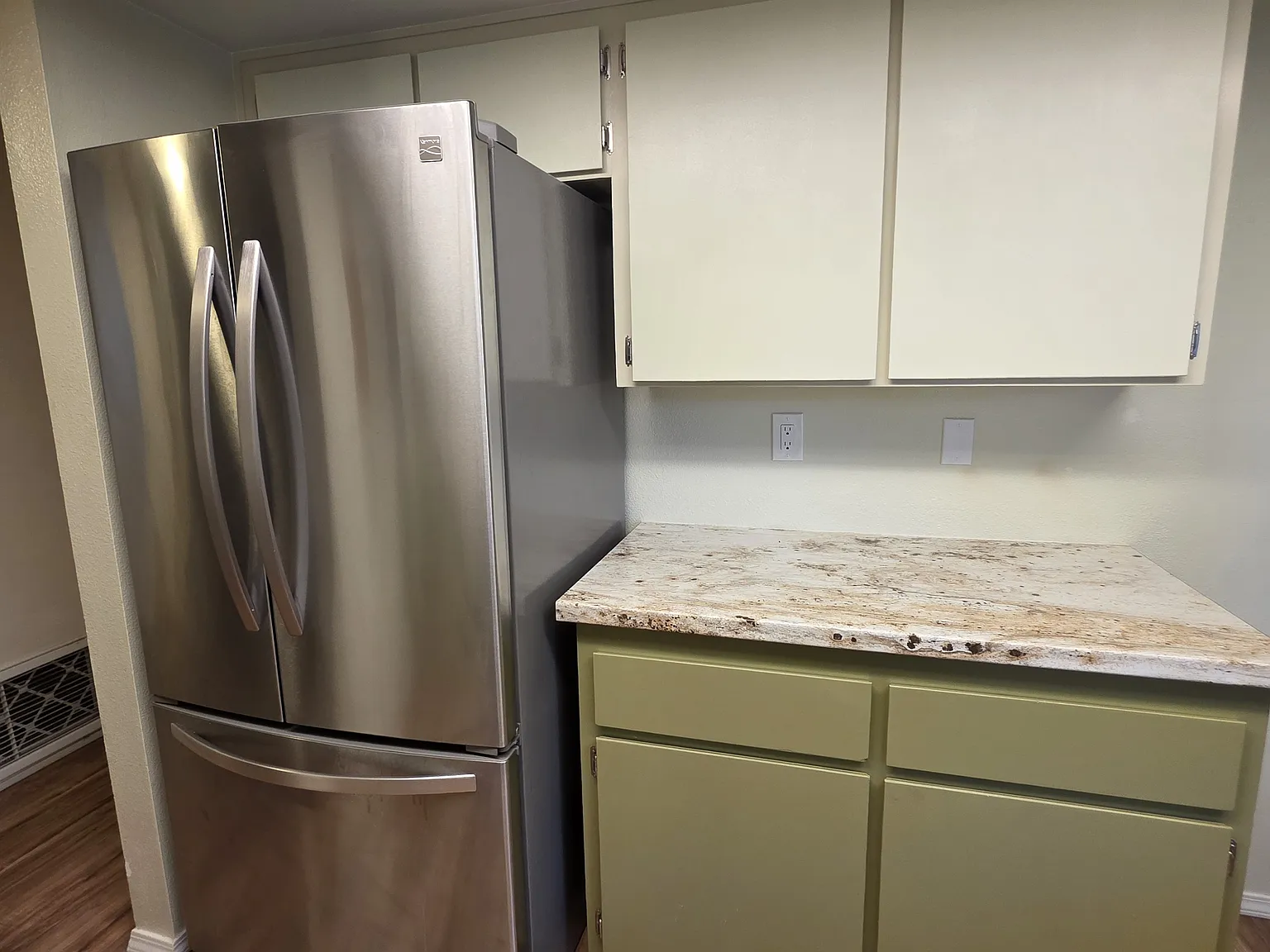 3 bed, 2.5 bath, 1470 sqft, $2,350 — Photo 4