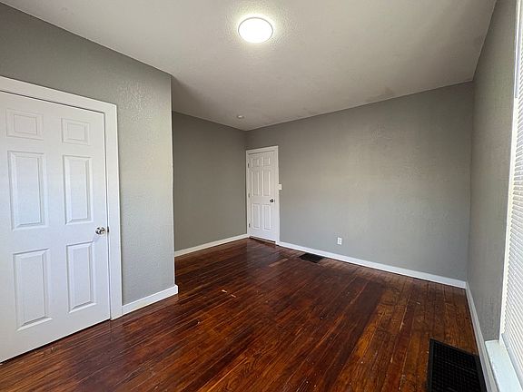 5th image of 1824 Mitchell Ave