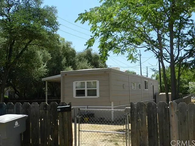 2733 D St photo 1