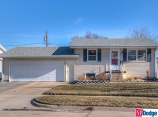 220 S Clarmar Ave, Fremont, NE 68025