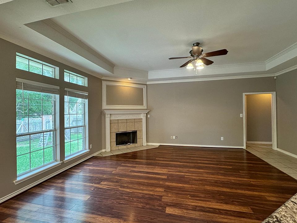 1st image of 4233 Rapids Dr