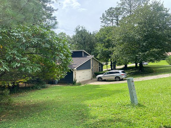 3rd image of 955 Lake Haven Ct