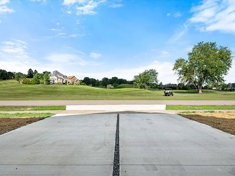 143 Crooked Creek Dr — Photo 12