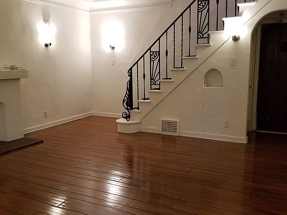 4th image of 437 S Cochran Ave APT 9
