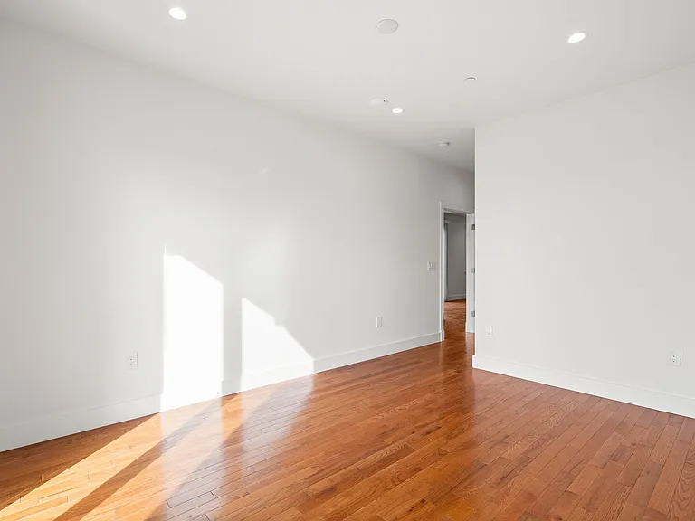 650 Mill St #204 — Photo 14