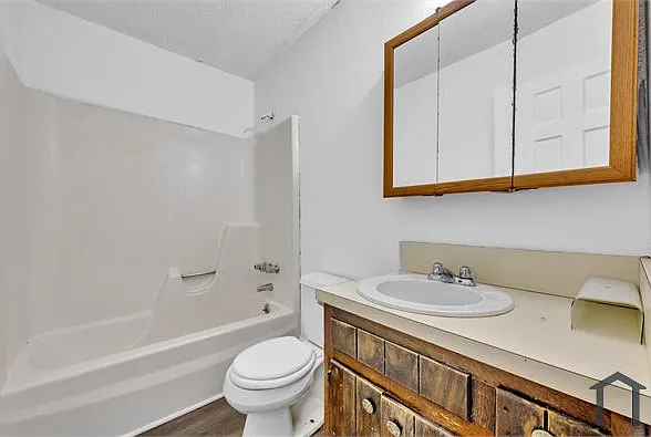 521 16th St SW #523 — Photo 17