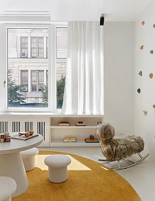 Rented by Compass | media 21