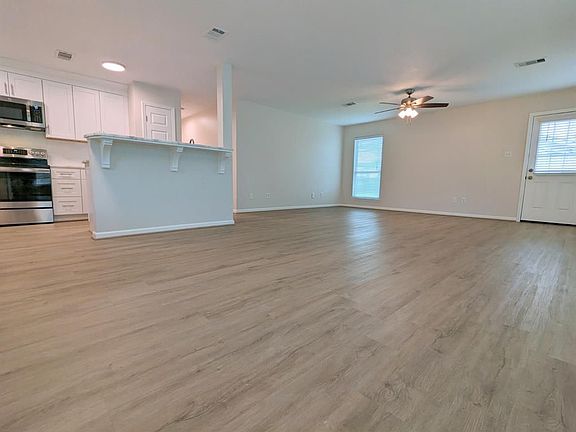 5th image of 13019 Skyline Dr