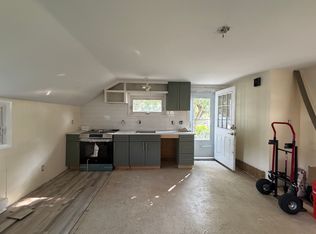 255 Oliphant Ln #B, Middletown, RI 02842