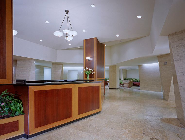 2nd image of 2600 Netherland Ave APT 1022