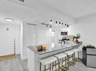 250 NW 67th St APT 322, Boca Raton, FL 33487