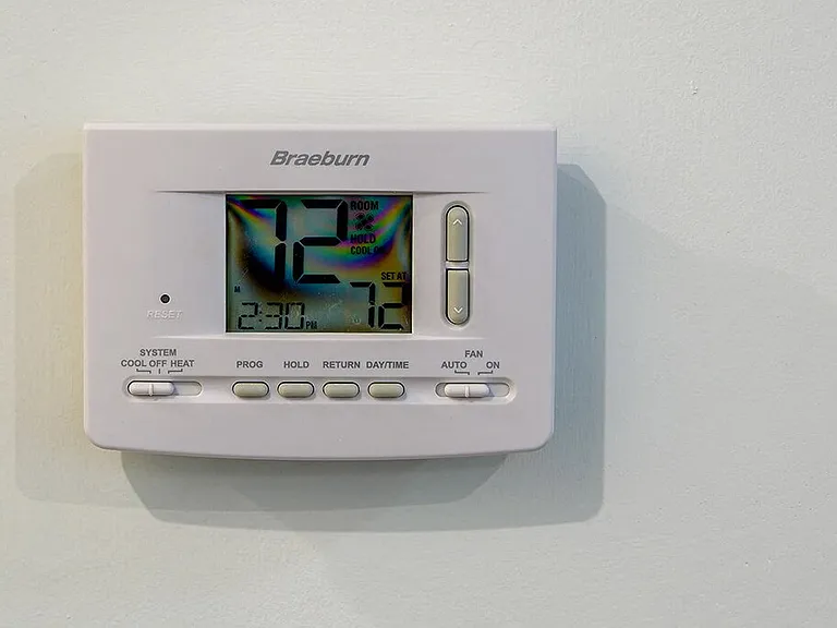 V2 Apartments — Photo 15