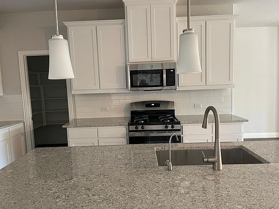4th image of 217 Peach Orchard Ln