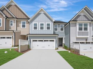 3140 Cathedral Comb Dr #253, Apex, NC 27502