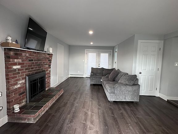 4th image of 60 Newton Hts