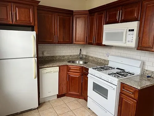 334 Park Ave #3A Photo 1