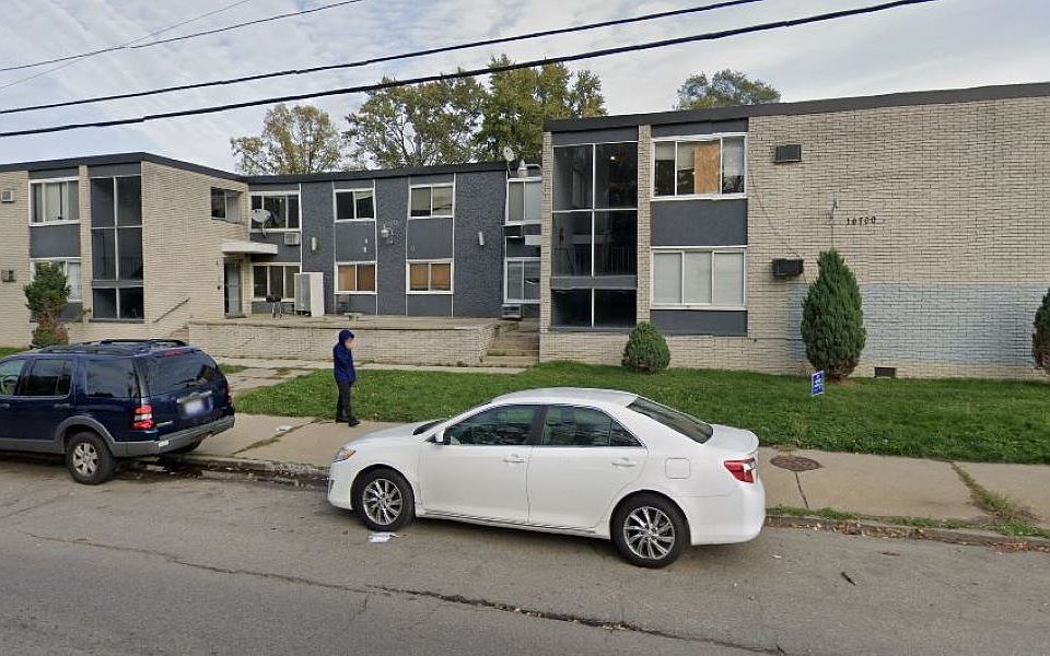 2nd image of 16700 Lahser Rd #12