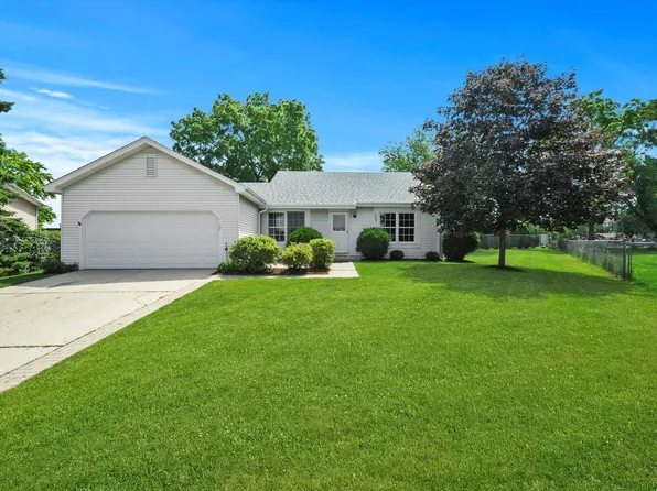 3609 W Bradley Ct, McHenry, IL 60050