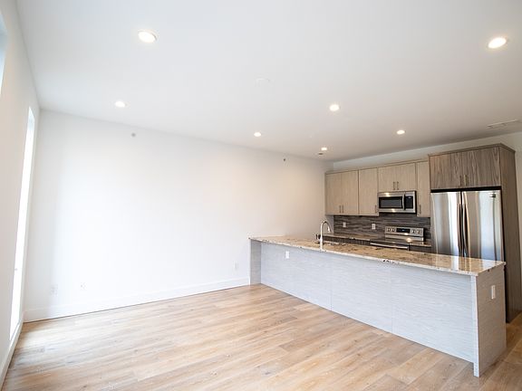 2nd image of 2211 N 7th St #3