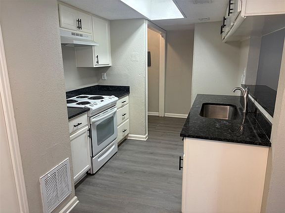 2nd image of 5650 Birchmont Dr #B
