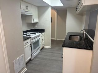 5650 Birchmont Dr #B, Houston, TX 77091