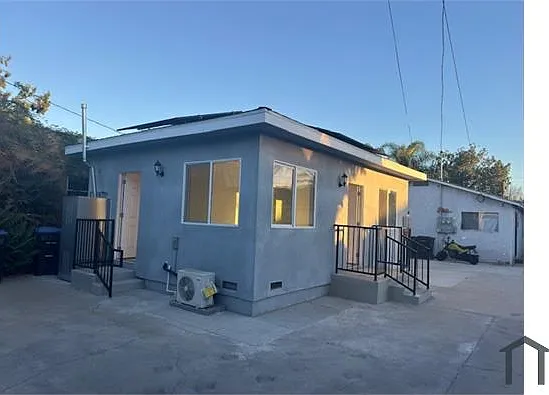 1 bed, 480 sqft, $2,100 — Photo 1