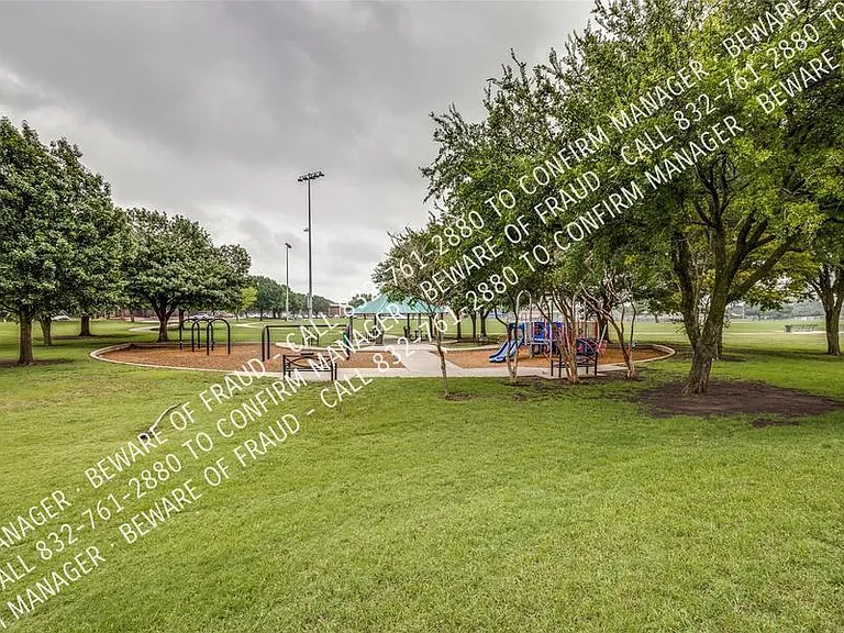 3800 Graphic Pl — Photo 25